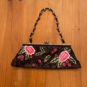 Express- Black embroidered clutch